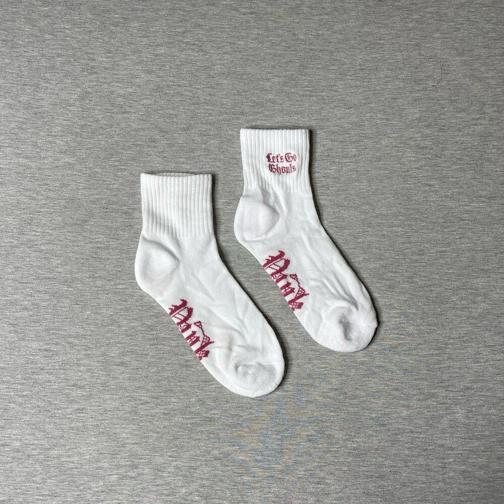 Victoria’s Secret PINK Women’s Halloween Let’s Go Ghouls Quarter Socks